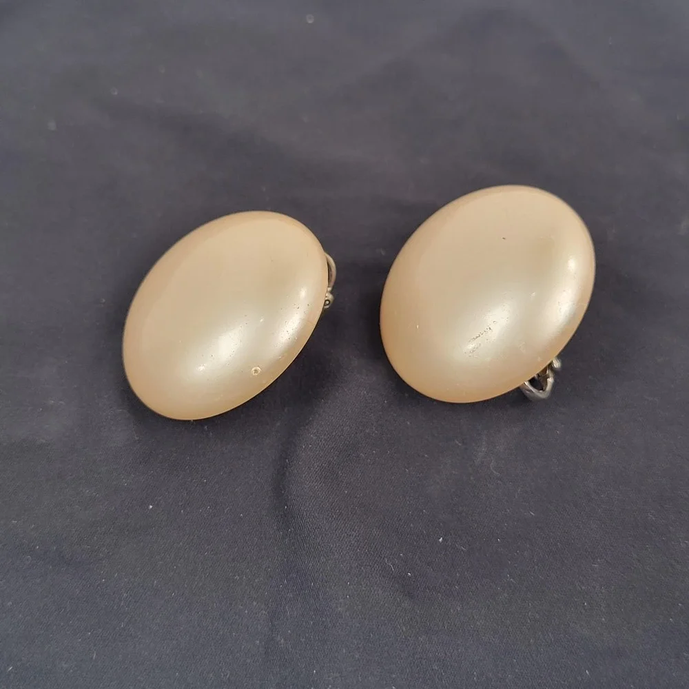 Vintage Coro Lucite Clip-On Earrings Round Dome Stud Statement Jewelry
